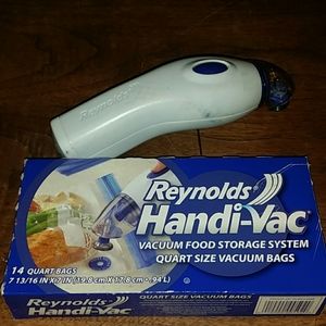 Reynolds Handi - Vav Vacuum Food Storage